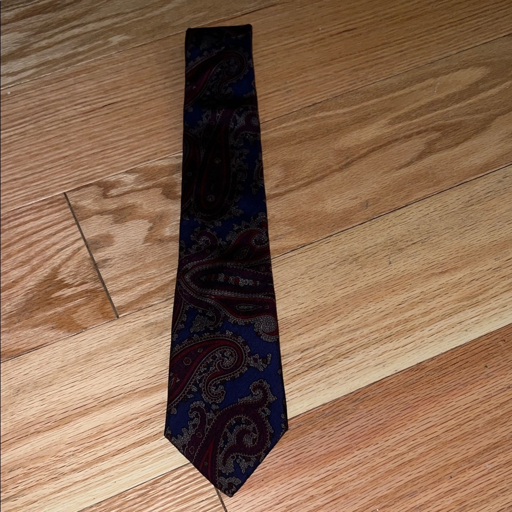 Vintage liberty of London silk paisley necktie multi color